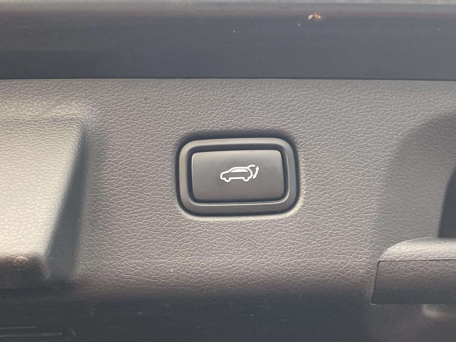 Used 2020 Hyundai Palisade SEL w/ Winter Weather Package AWD/4WD image 16