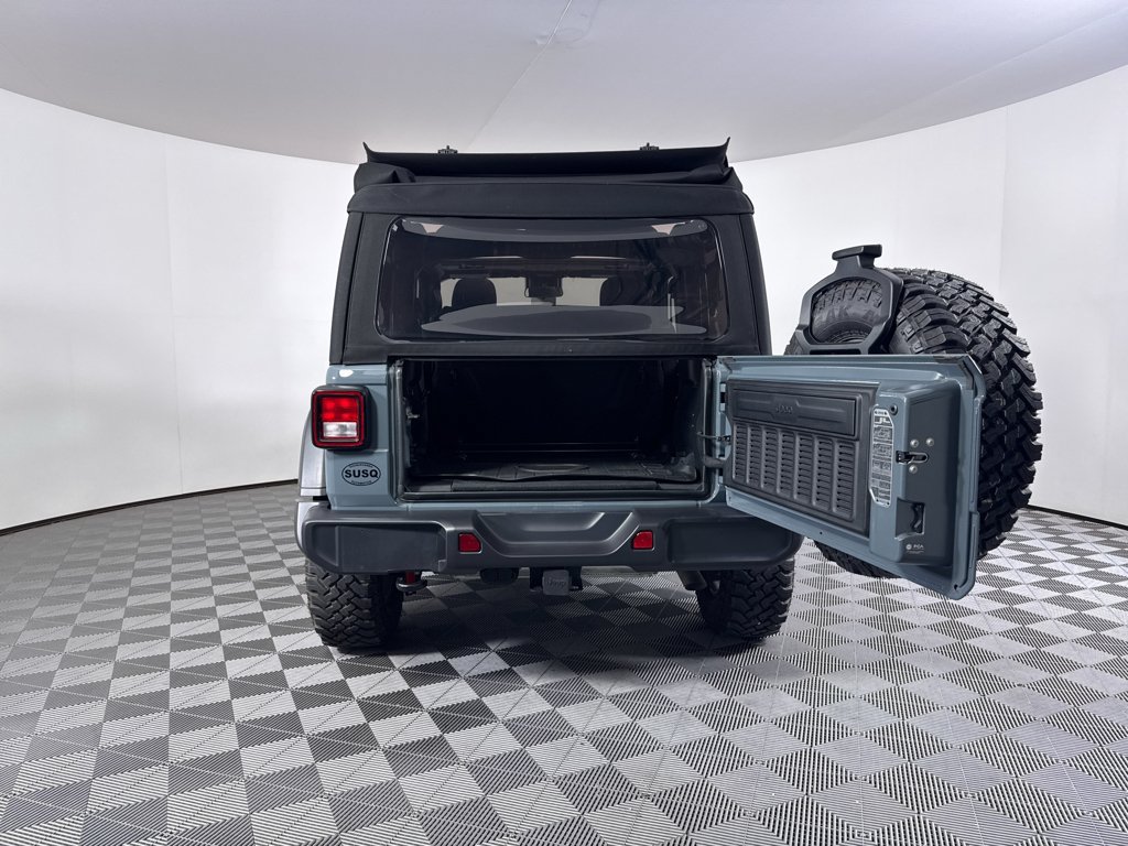 Used 2024 Jeep Wrangler Sport AWD/4WD image 11