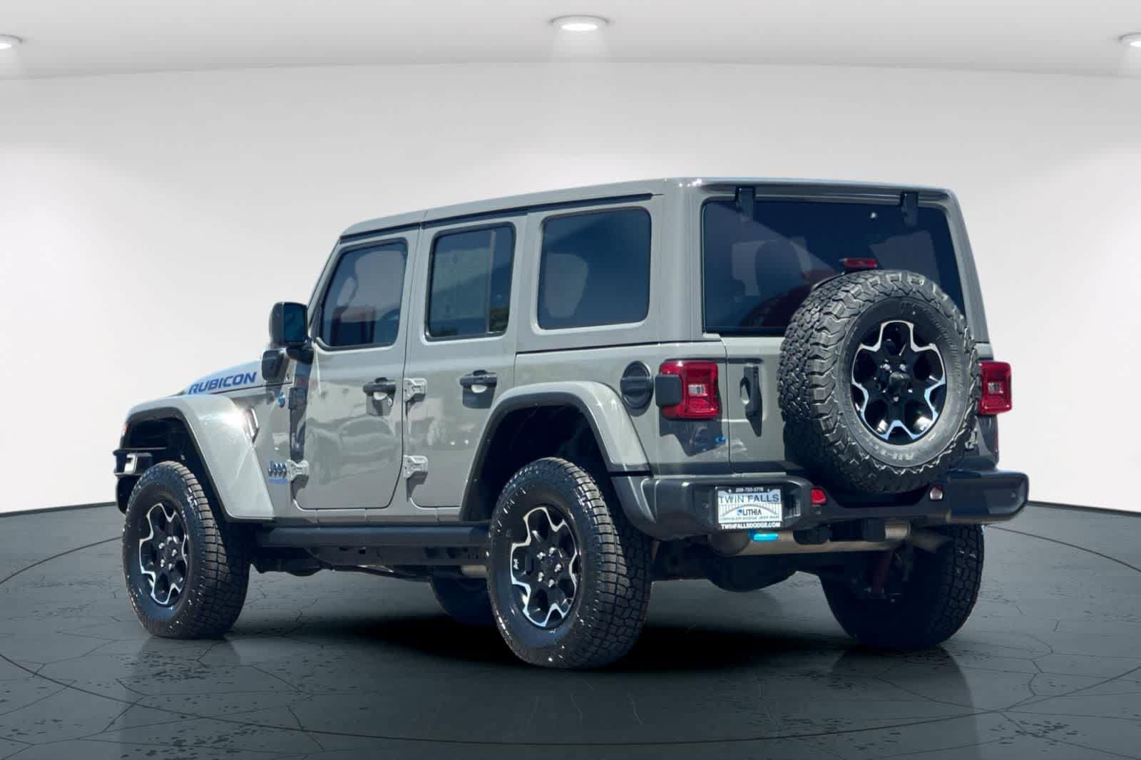 Used 2021 Jeep Wrangler Unlimited Rubicon 4xe w/ Cold Weather Group AWD/4WD image 8