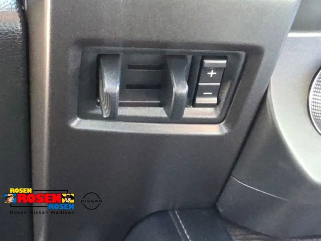 Used 2020 Ford Expedition Max Limited w/ Equipment Group 302A AWD/4WD image 20