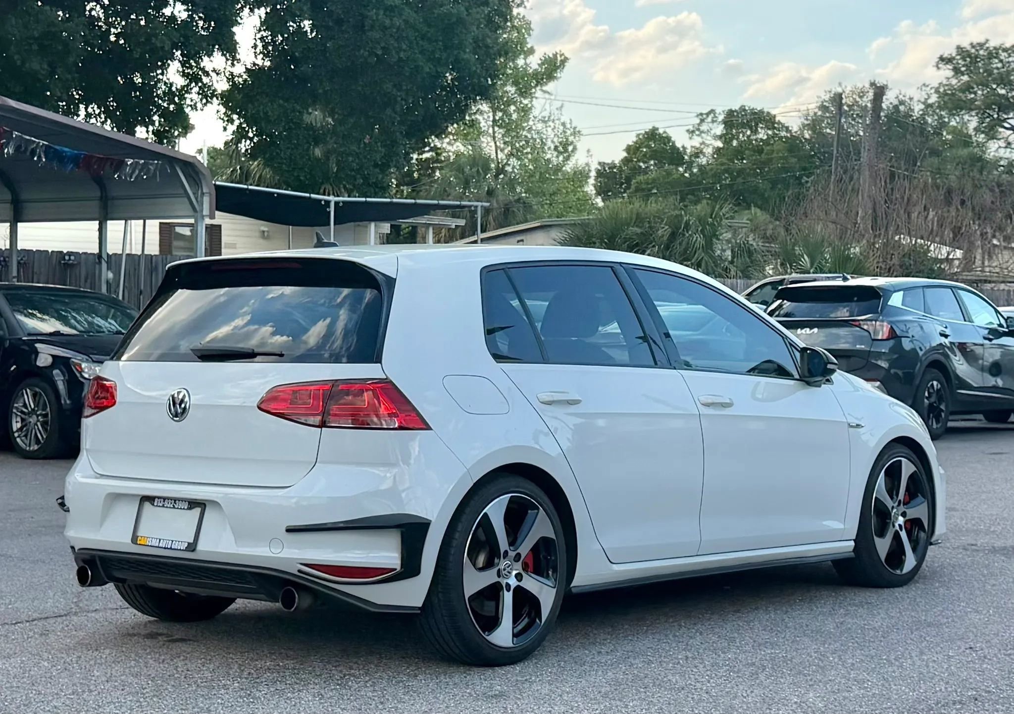 Used 2017 Volkswagen GTI S FWD image 4