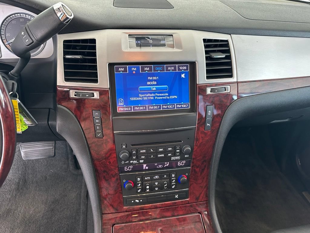 Used 2013 Cadillac Escalade EXT Premium AWD/4WD image 20