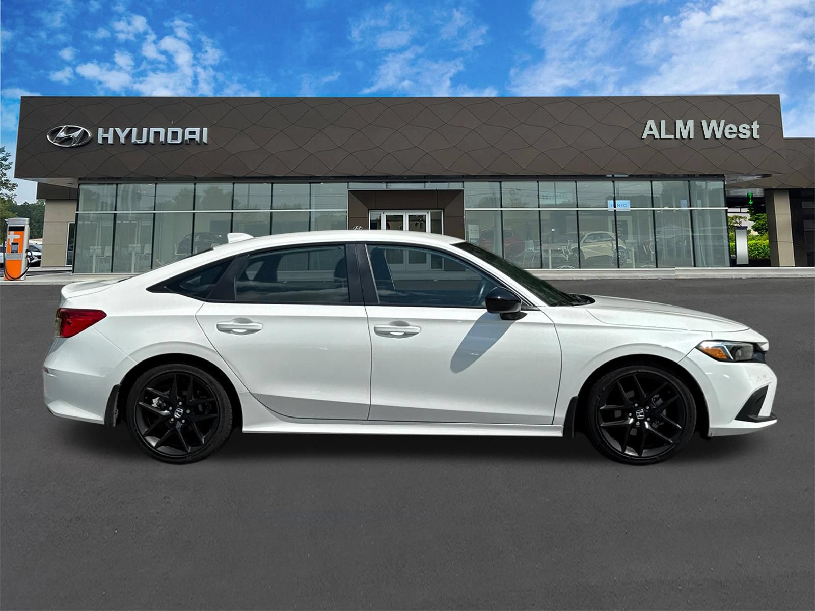 Used 2024 Honda Civic Sport image 4