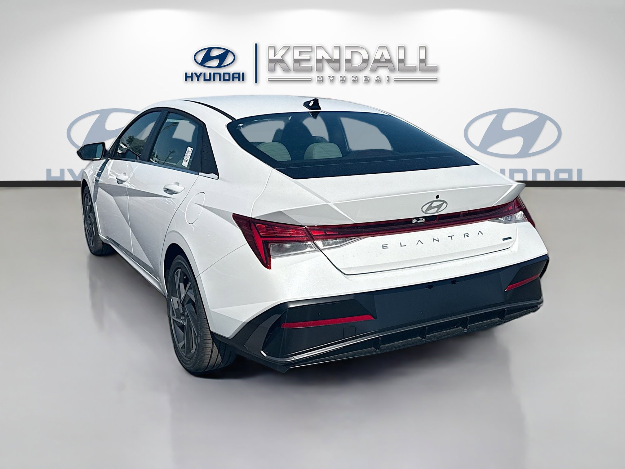 New 2026 Hyundai Elantra Limited image 4