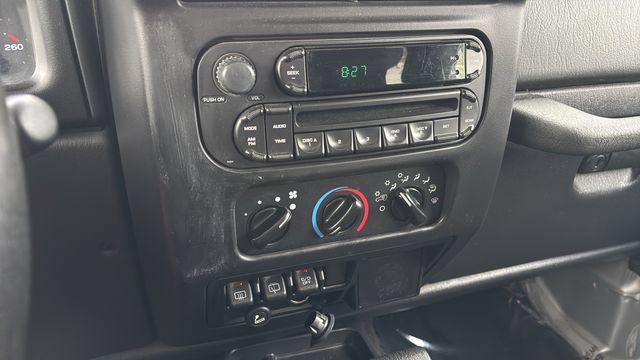 Used 2006 Jeep Wrangler Unlimited AWD/4WD image 26