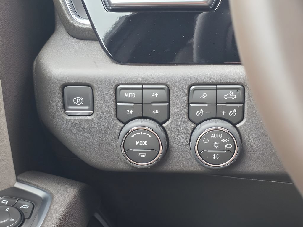 New 2026 Chevrolet Silverado 3500 LT w/ Texas Edition AWD/4WD image 22