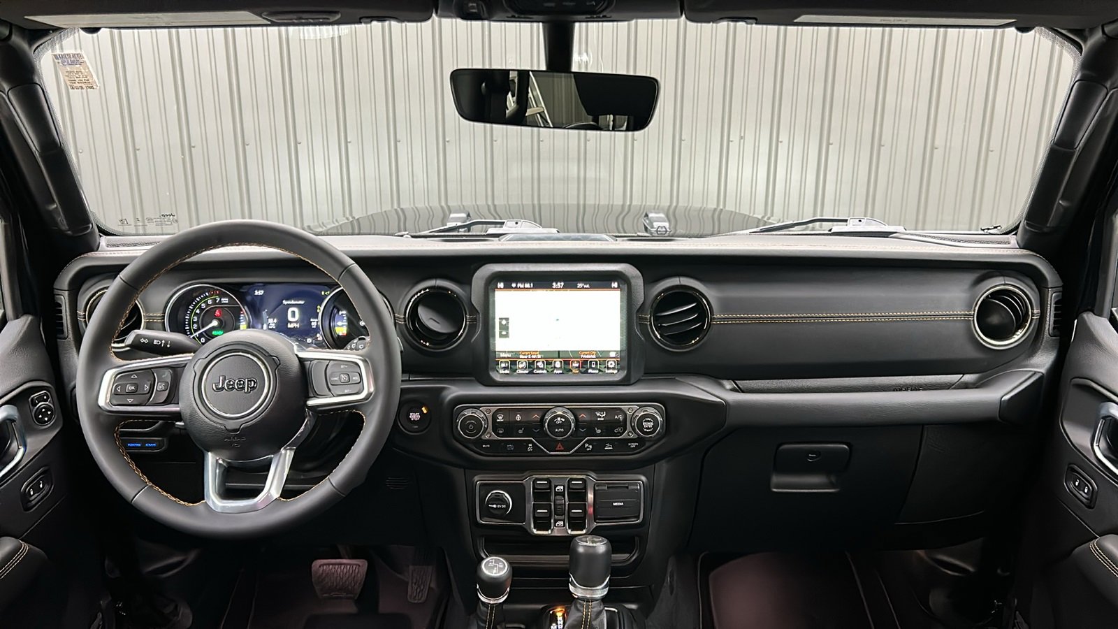 Used 2023 Jeep Wrangler Unlimited Sahara image 33