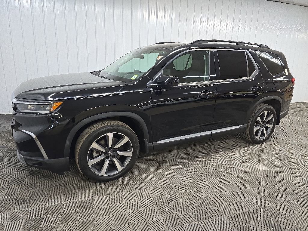 Used 2024 Honda Pilot Elite image 6