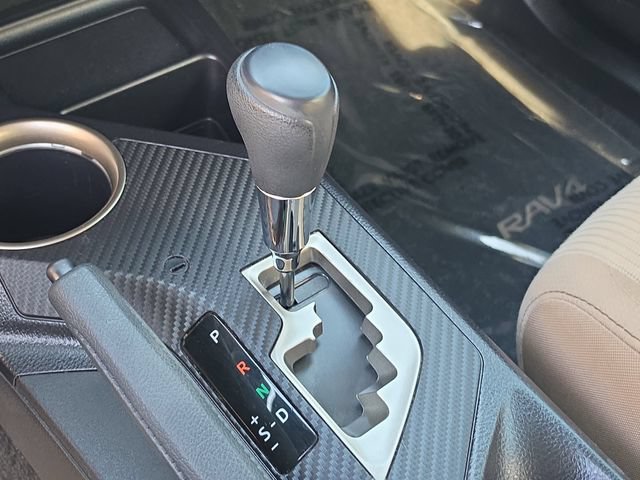 Used 2015 Toyota RAV4 XLE AWD/4WD image 25