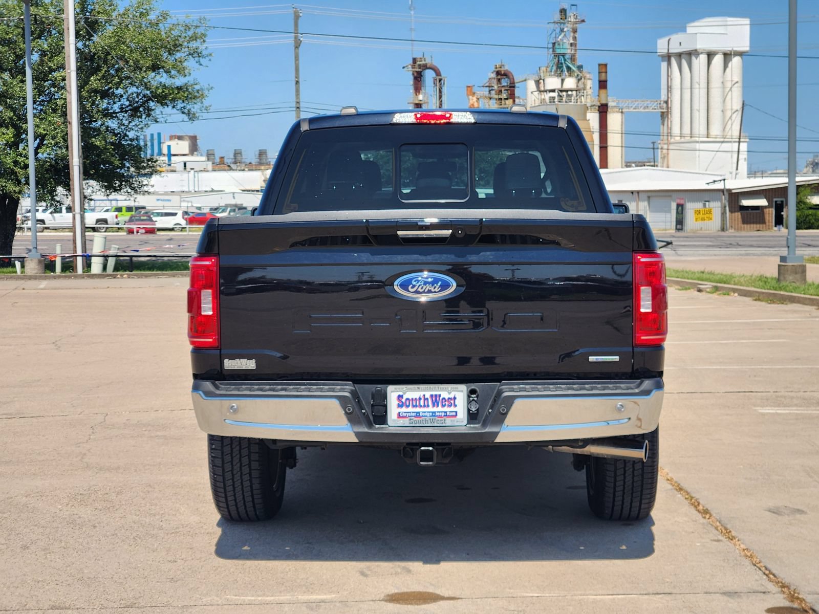 Used 2023 Ford F150 XLT w/ Equipment Group 302A High AWD/4WD image 8