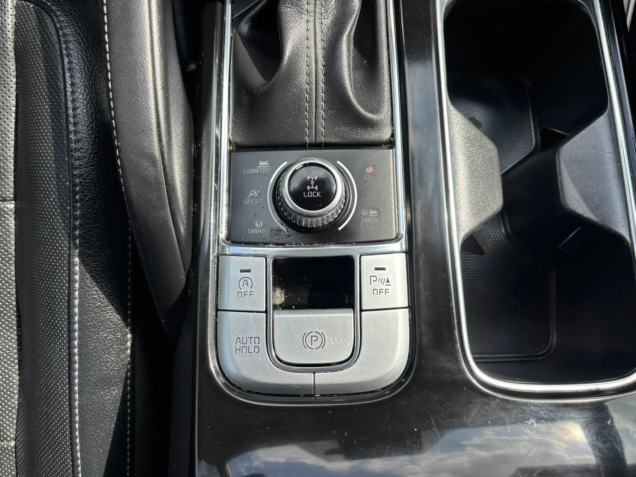 Used 2022 Kia Telluride EX w/ EX Premium Package AWD/4WD image 39