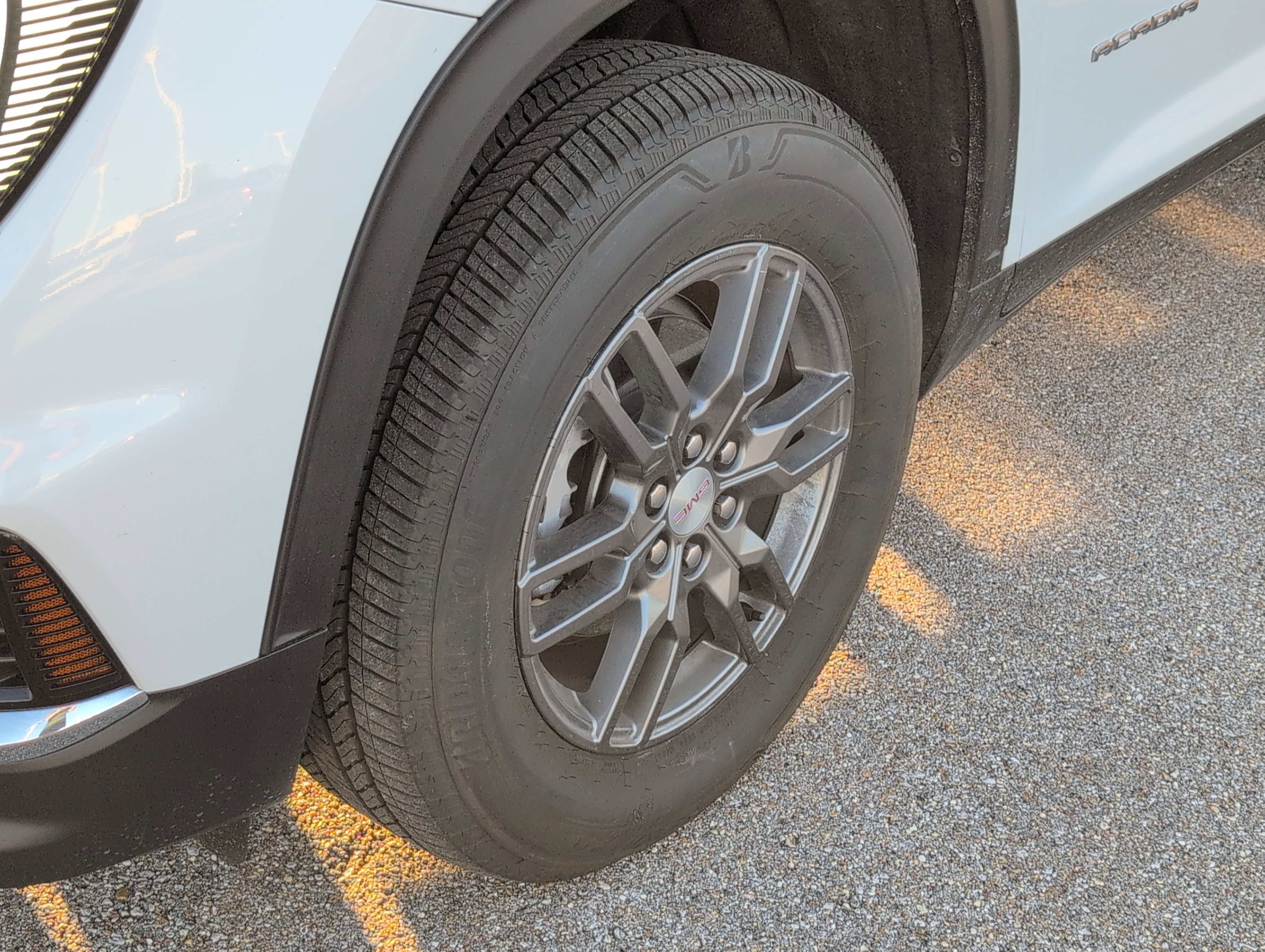 Certified 2025 GMC Acadia Elevation image 30