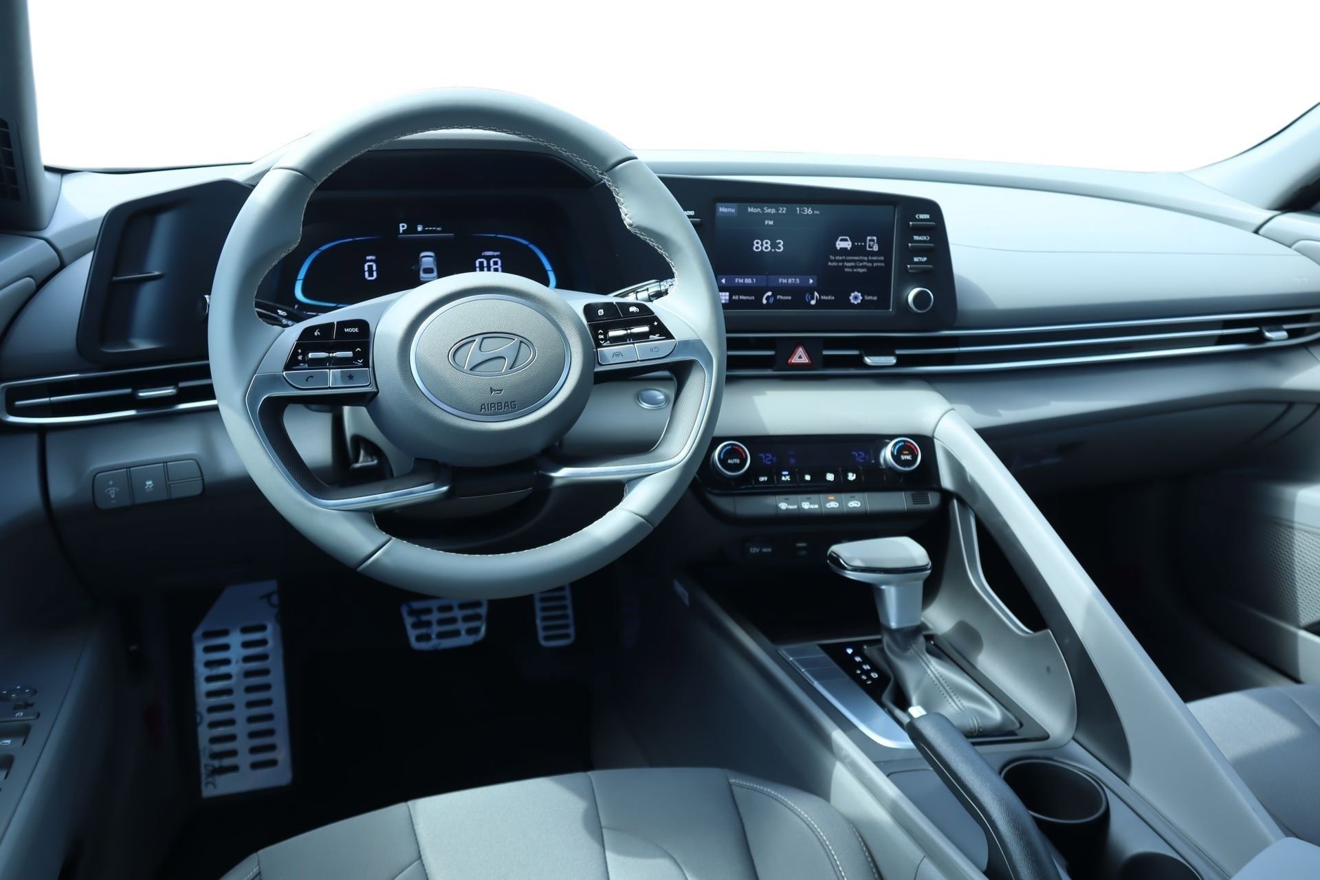 New 2025 Hyundai Elantra Sport image 10