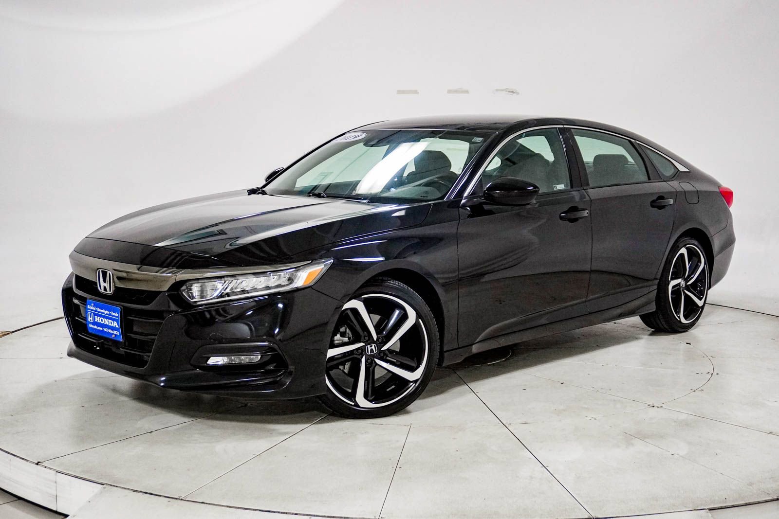 Used 2019 Honda Accord Sport image 1