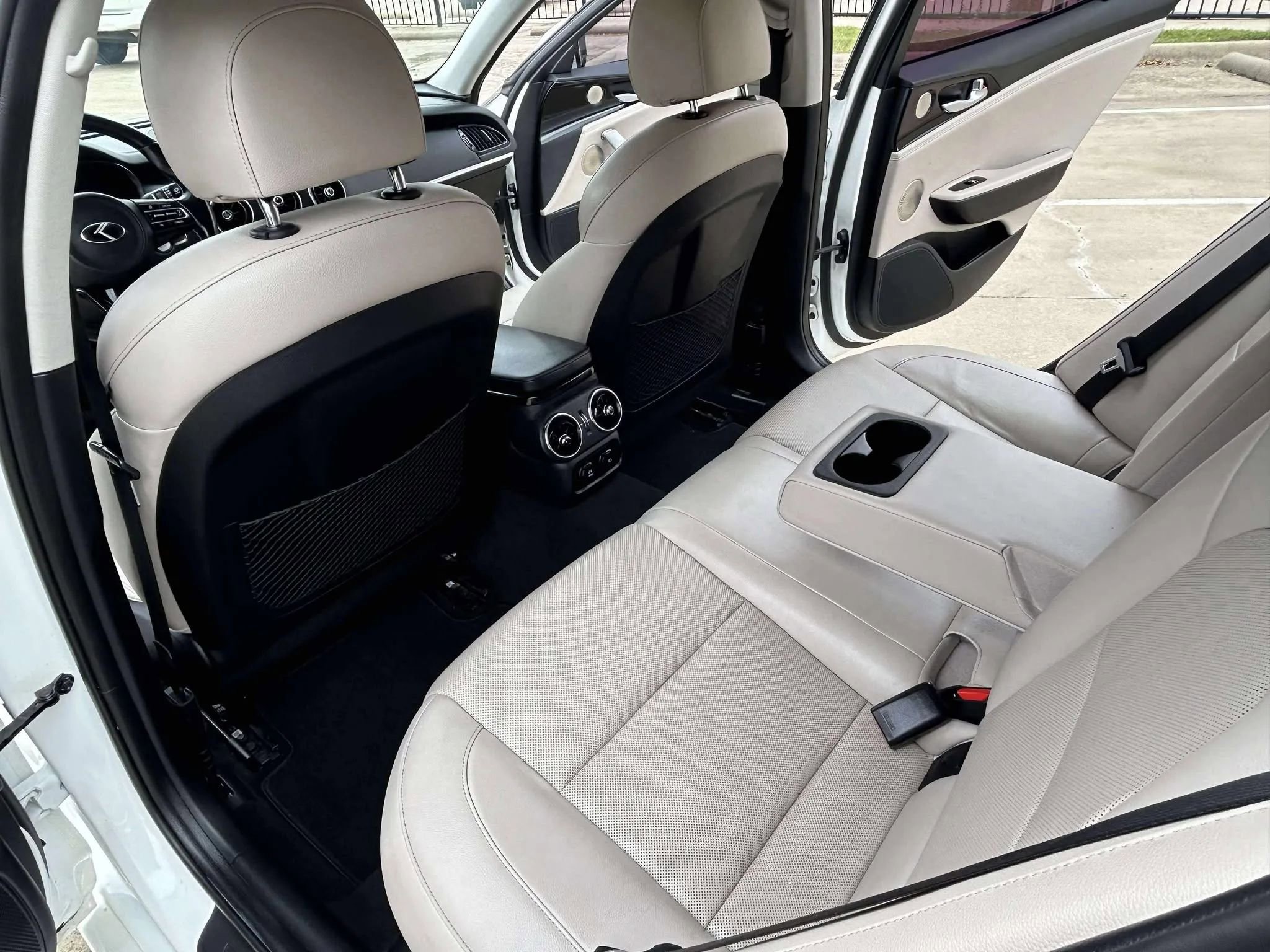 Used 2018 Kia Stinger Premium image 26