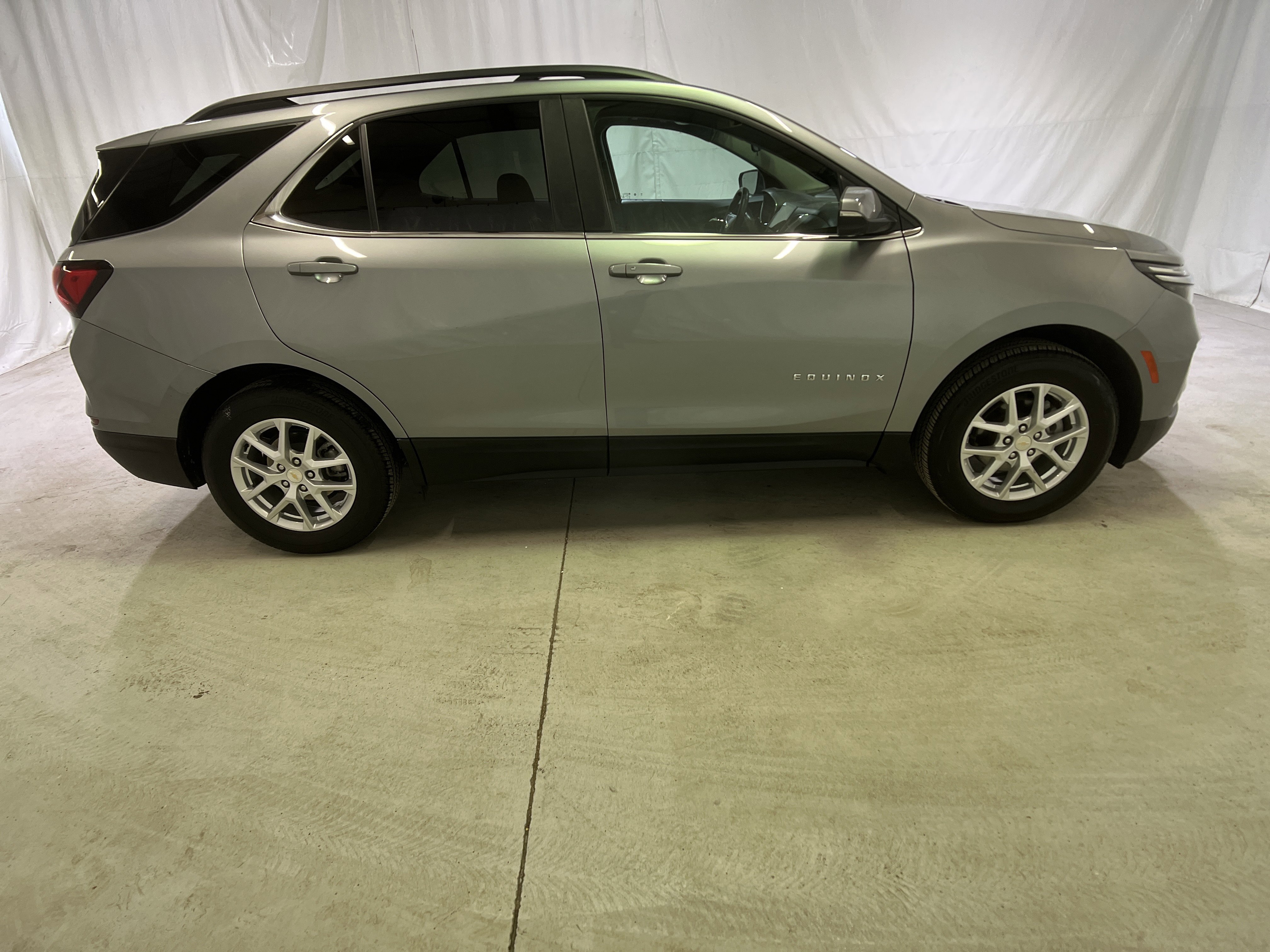 Certified 2023 Chevrolet Equinox LT AWD/4WD image 12