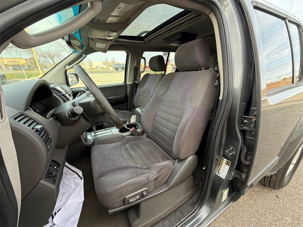 Used 2006 Nissan Pathfinder SE w/ (P01) Se Premium Pkg image 14