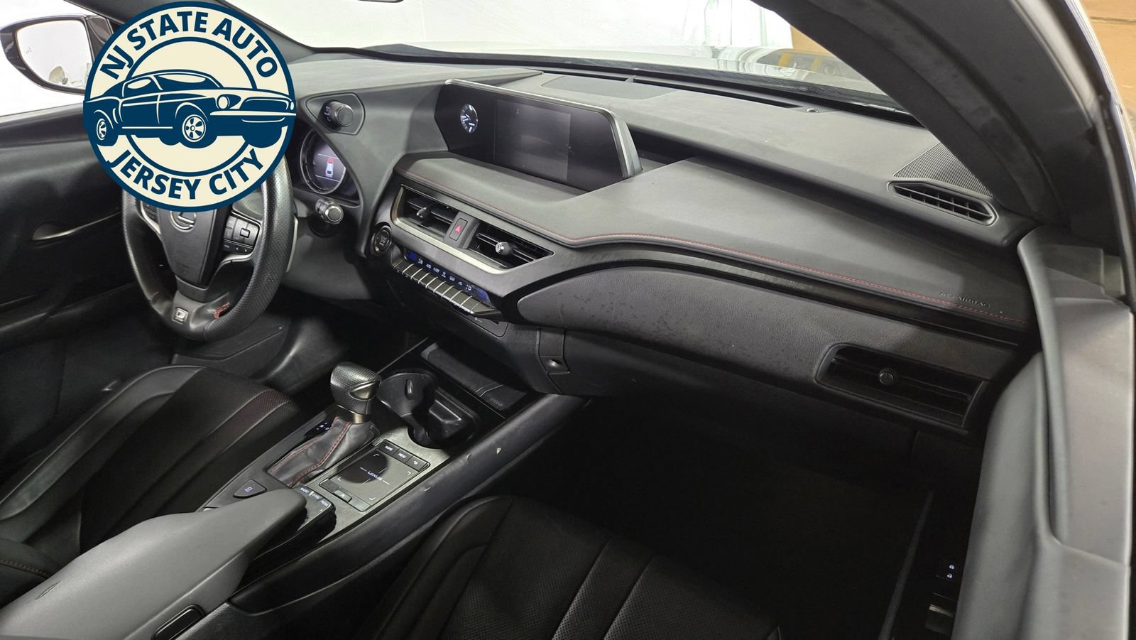 Used 2021 Lexus UX 200 F Sport w/ Accessory Package (Z1) FWD image 39
