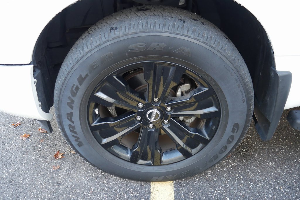 Used 2023 Nissan Titan SV w/ SV Convenience Package image 31