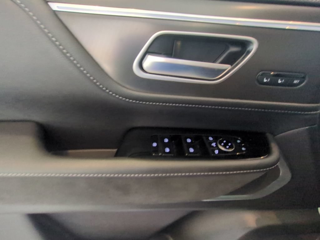 Used 2026 INFINITI QX80 Luxe w/ Cargo Package RWD image 10