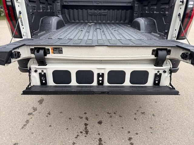 New 2026 GMC Sierra 2500 AT4X w/ AT4X AEV Edition AWD/4WD image 13