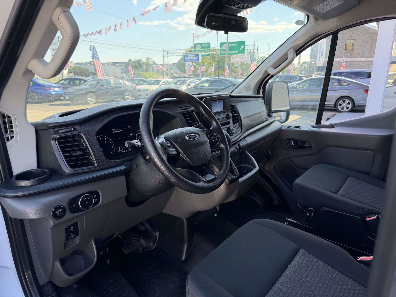 Used 2025 Ford Transit 250 Low Roof w/ Exterior Upgrade Package RWD image 15