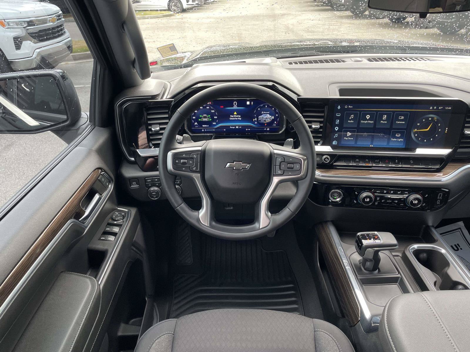 Used 2024 Chevrolet Silverado 1500 RST w/ Z71 Off-Road Package AWD/4WD image 2