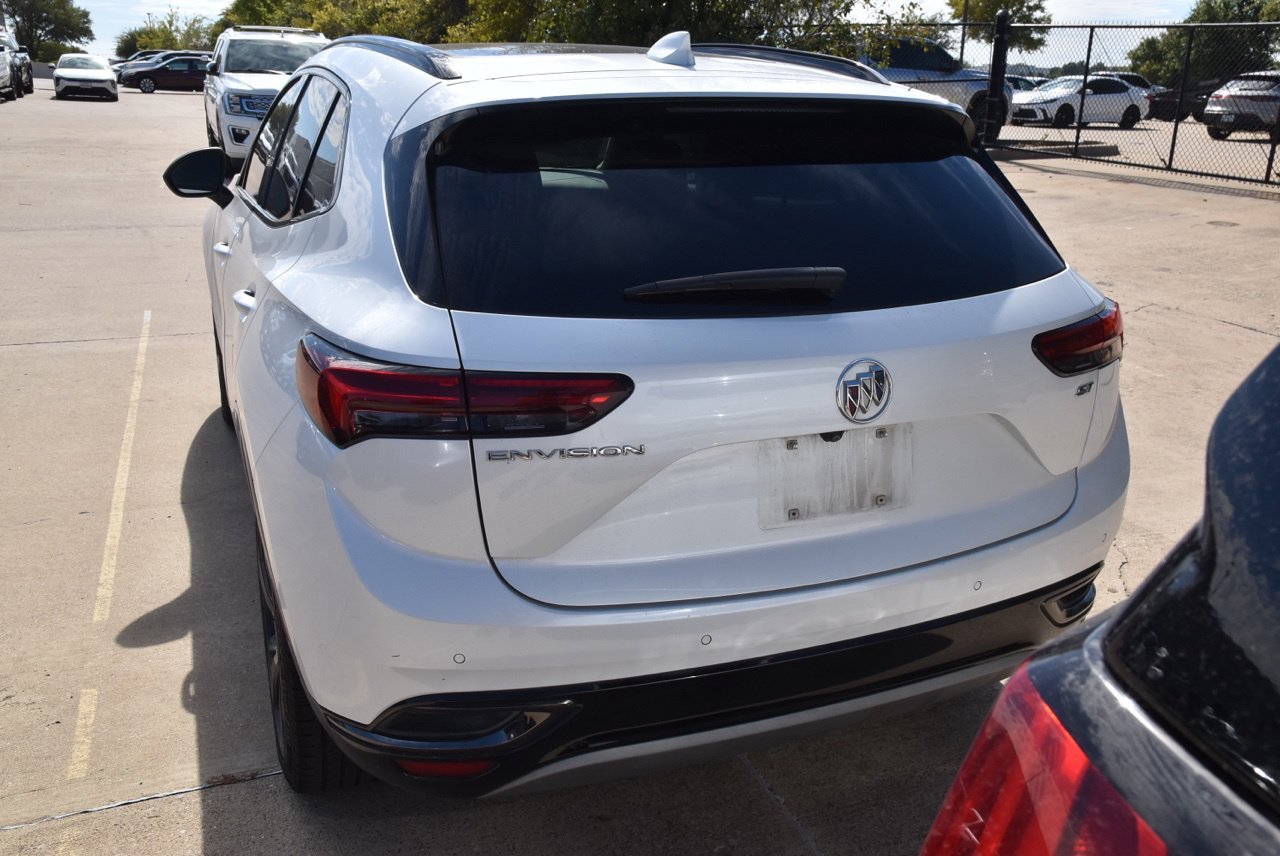 Used 2023 Buick Envision Essence w/ Sport Touring Package FWD image 6