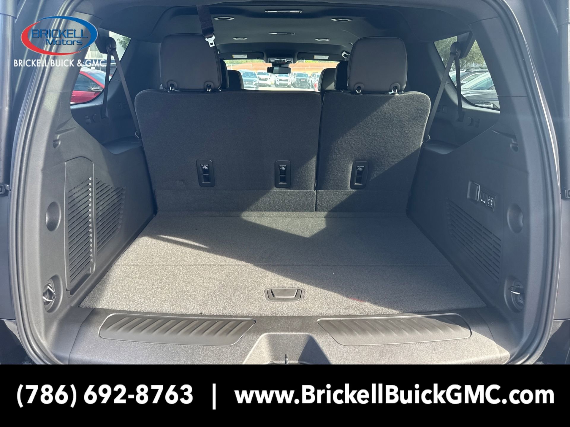 New 2026 GMC Yukon XL Elevation image 12