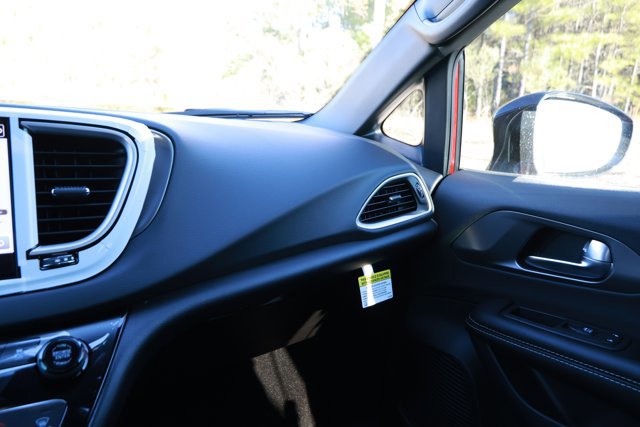 New 2026 Chrysler Voyager LX image 25