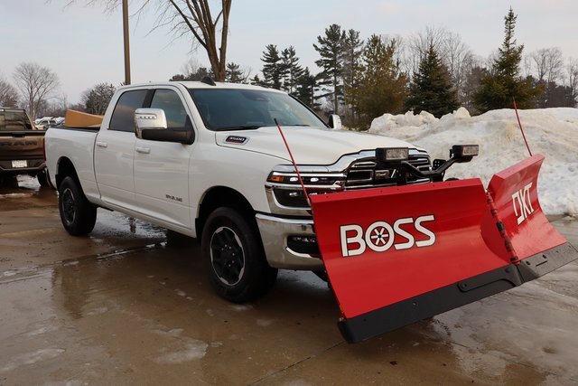 Used 2025 RAM 3500 Laramie image 3