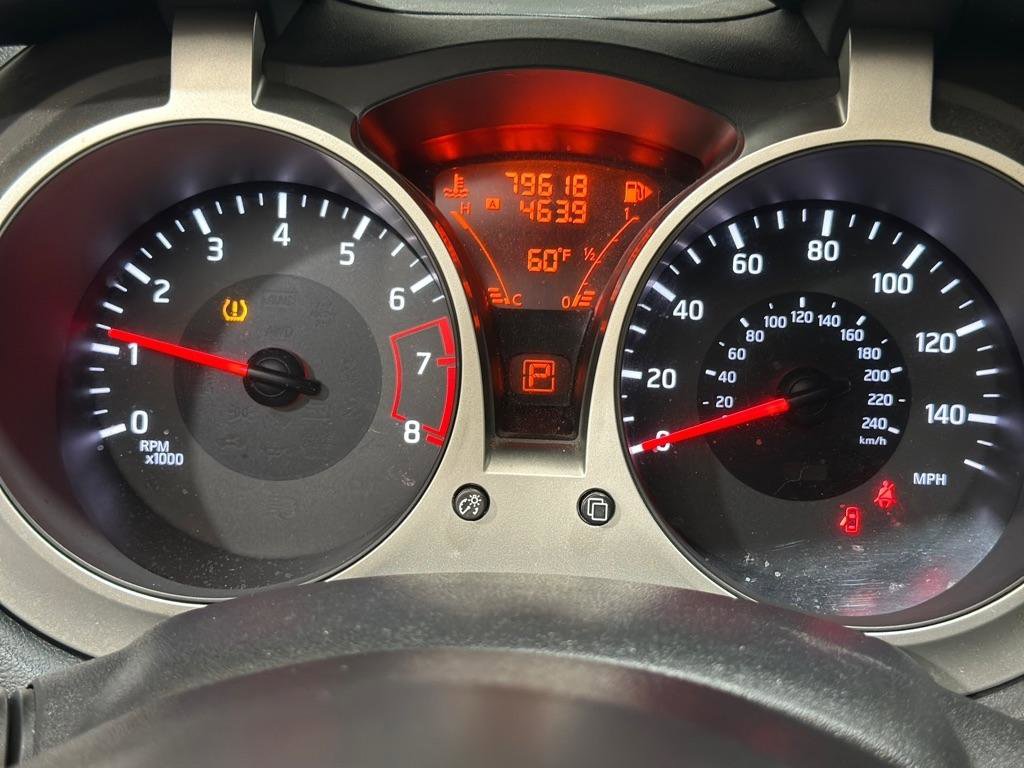 Used 2015 Nissan Juke SV image 12