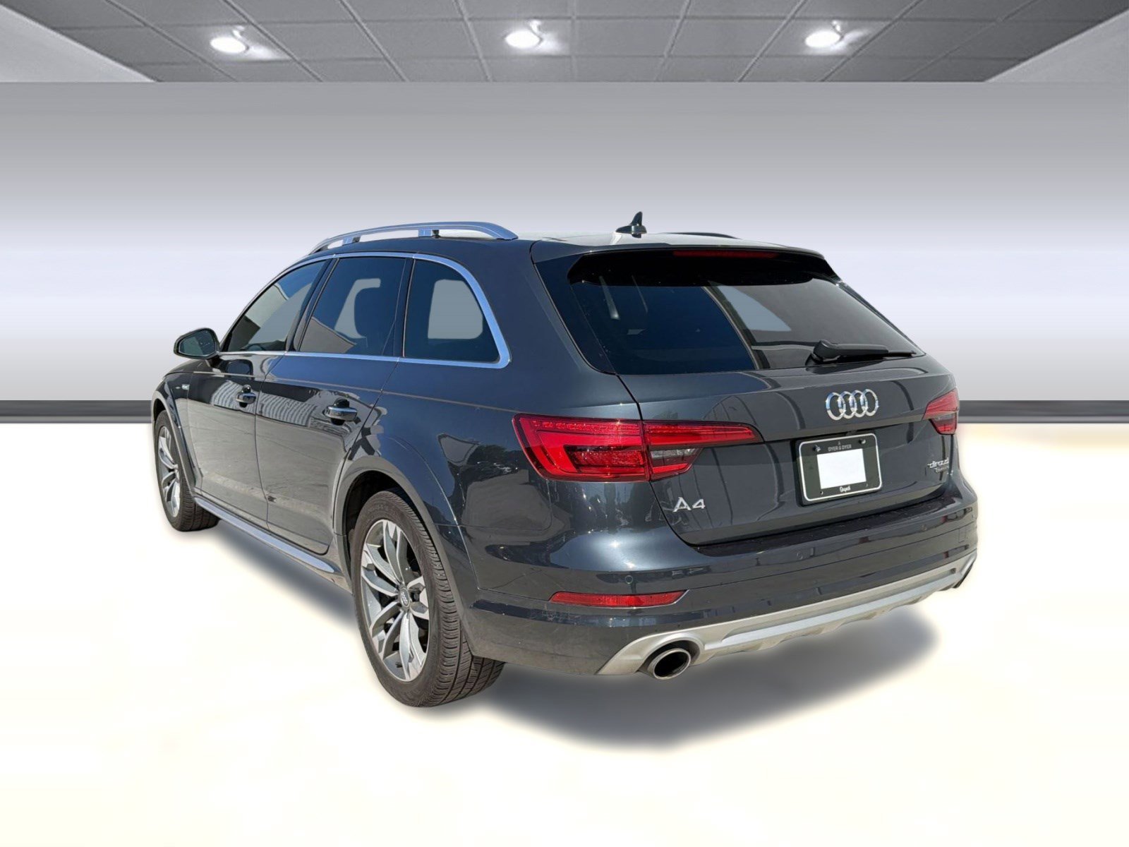 Used 2017 Audi A4 2.0T allroad Premium Plus image 3