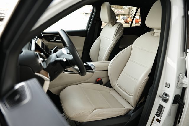 Used 2023 Mercedes-Benz GLC 300 GLC 300 image 21
