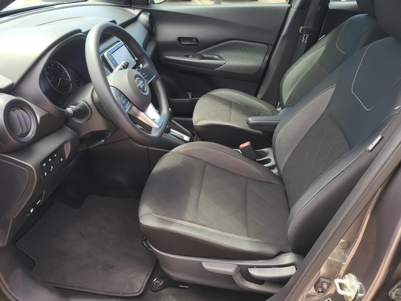 Used 2020 Nissan Kicks S FWD image 17