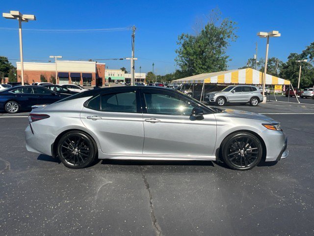 Used 2021 Toyota Camry XSE FWD image 8