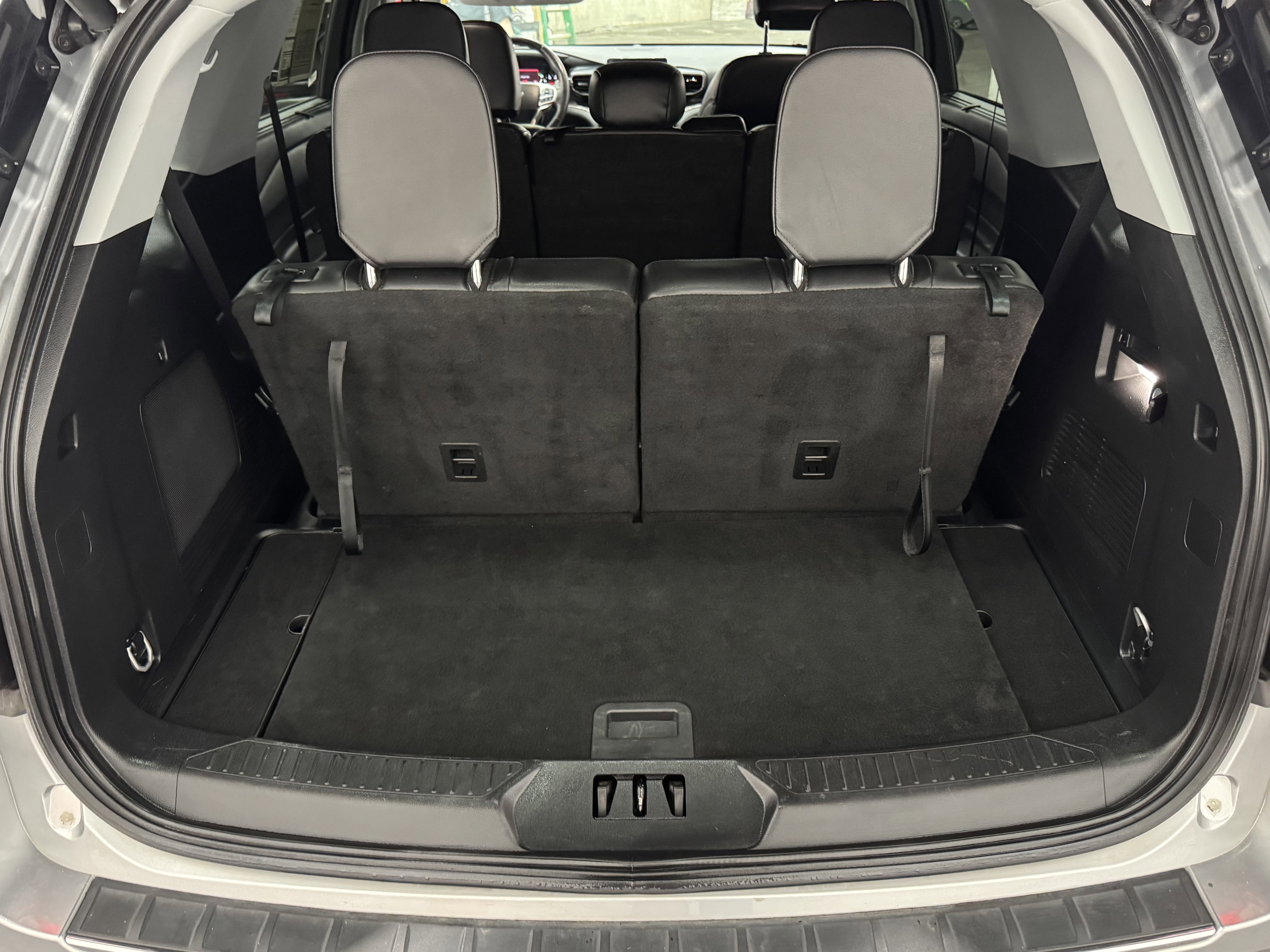 Used 2024 Ford Explorer Limited image 13