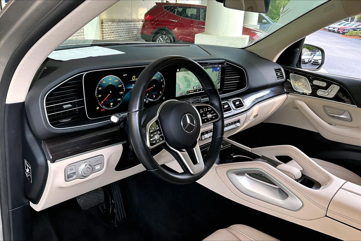 Used 2023 Mercedes-Benz GLE 350 4MATIC w/ Premium Package image 18