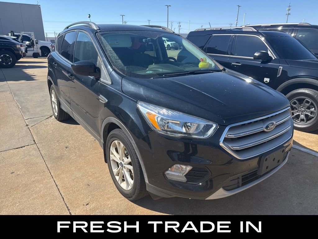 Used 2018 Ford Escape SE w/ SE Sync 3 Package