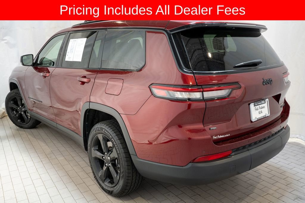 Used 2022 Jeep Grand Cherokee L Limited w/ Black Appearance Package RWD image 3