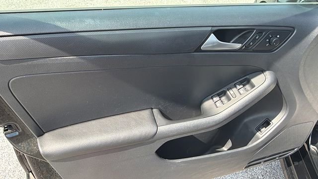 Used 2014 Volkswagen Jetta S image 18