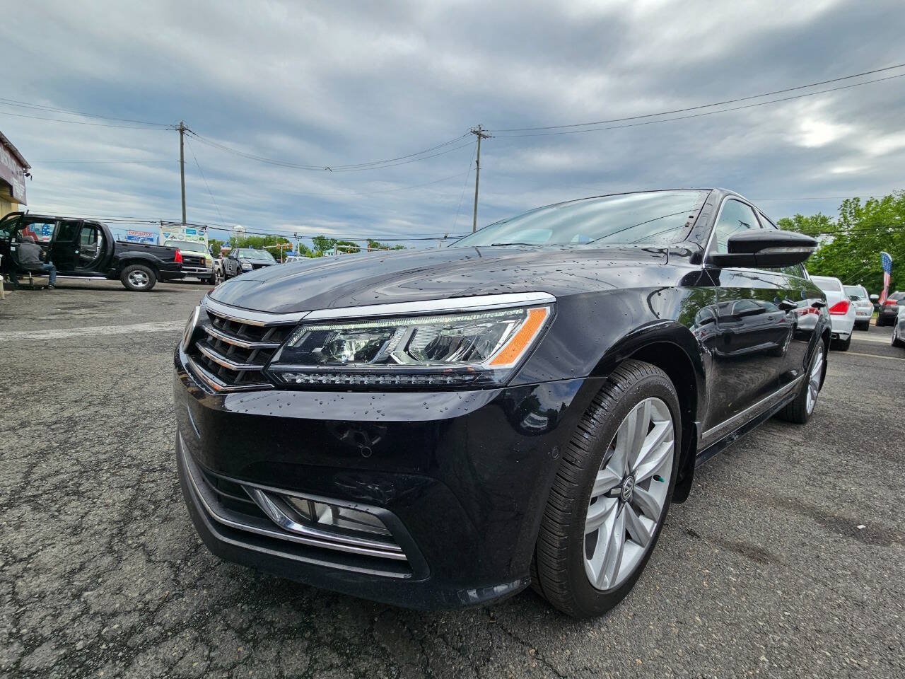 Used 2017 Volkswagen Passat 1.8T SEL Premium