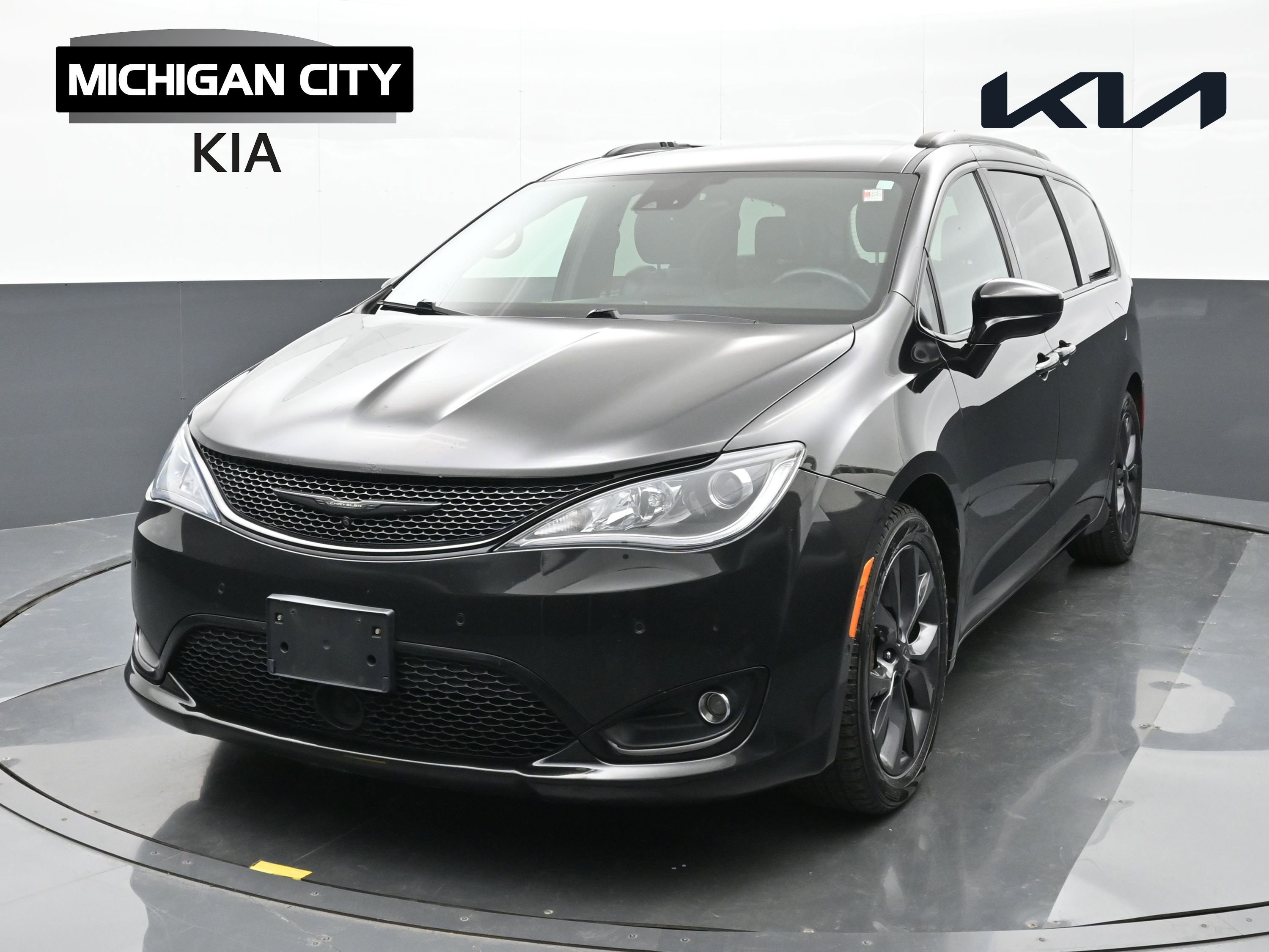 Used 2018 Chrysler Pacifica Touring-L Plus w/ Advanced Safetytec Group