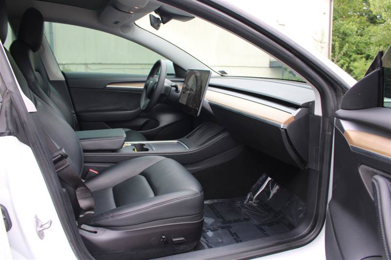 Used 2021 Tesla Model 3 Standard Range Plus RWD image 11