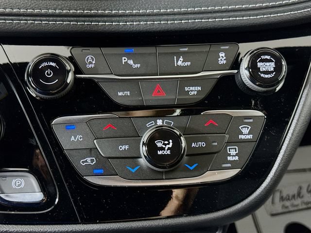 New 2027 Chrysler Pacifica Select FWD image 15