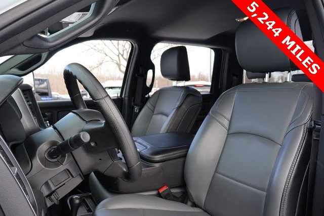 Used 2024 RAM 2500 Tradesman w/ Chrome Appearance Group image 16