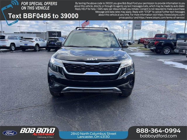 Used 2022 Kia Seltos EX image 2