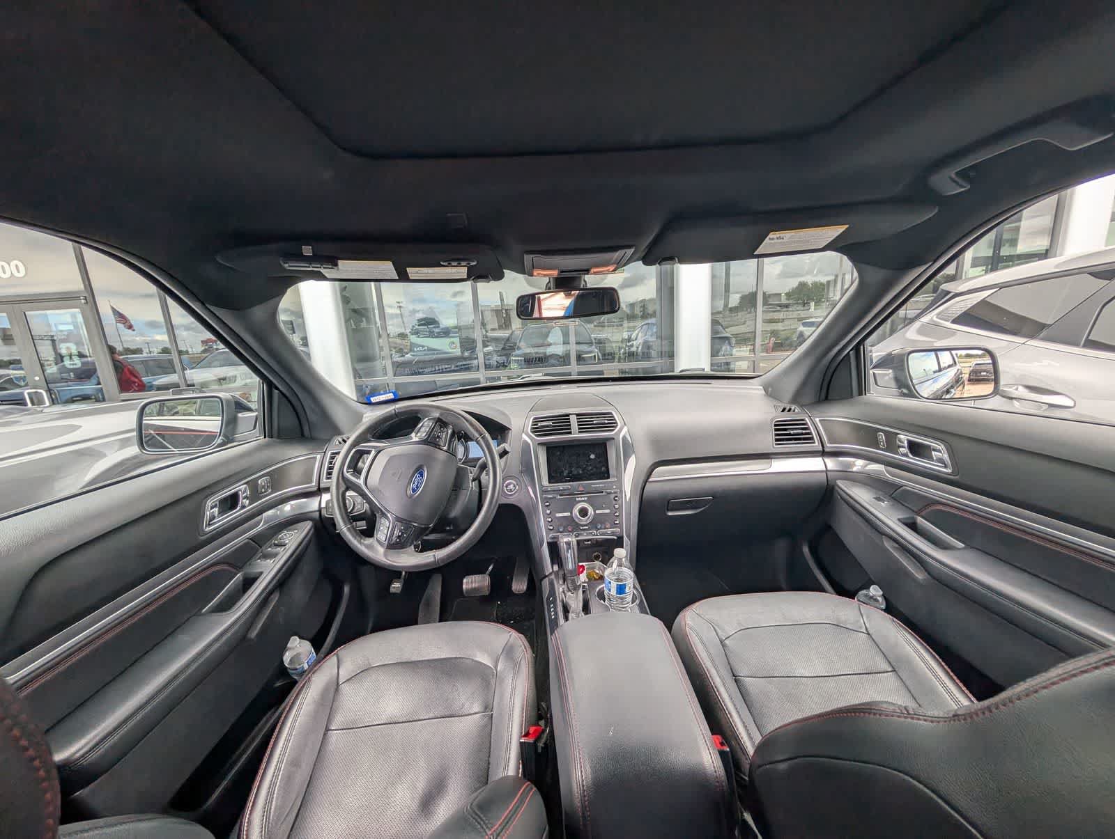 Used 2018 Ford Explorer Sport w/ Equipment Group 401A AWD/4WD image 9