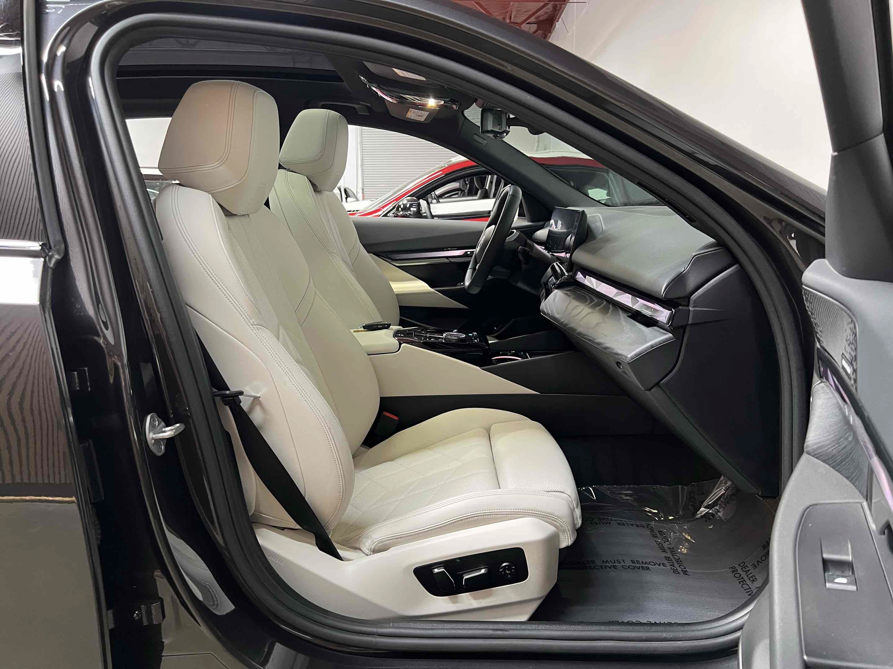 Used 2024 BMW i5 eDrive40i RWD image 51