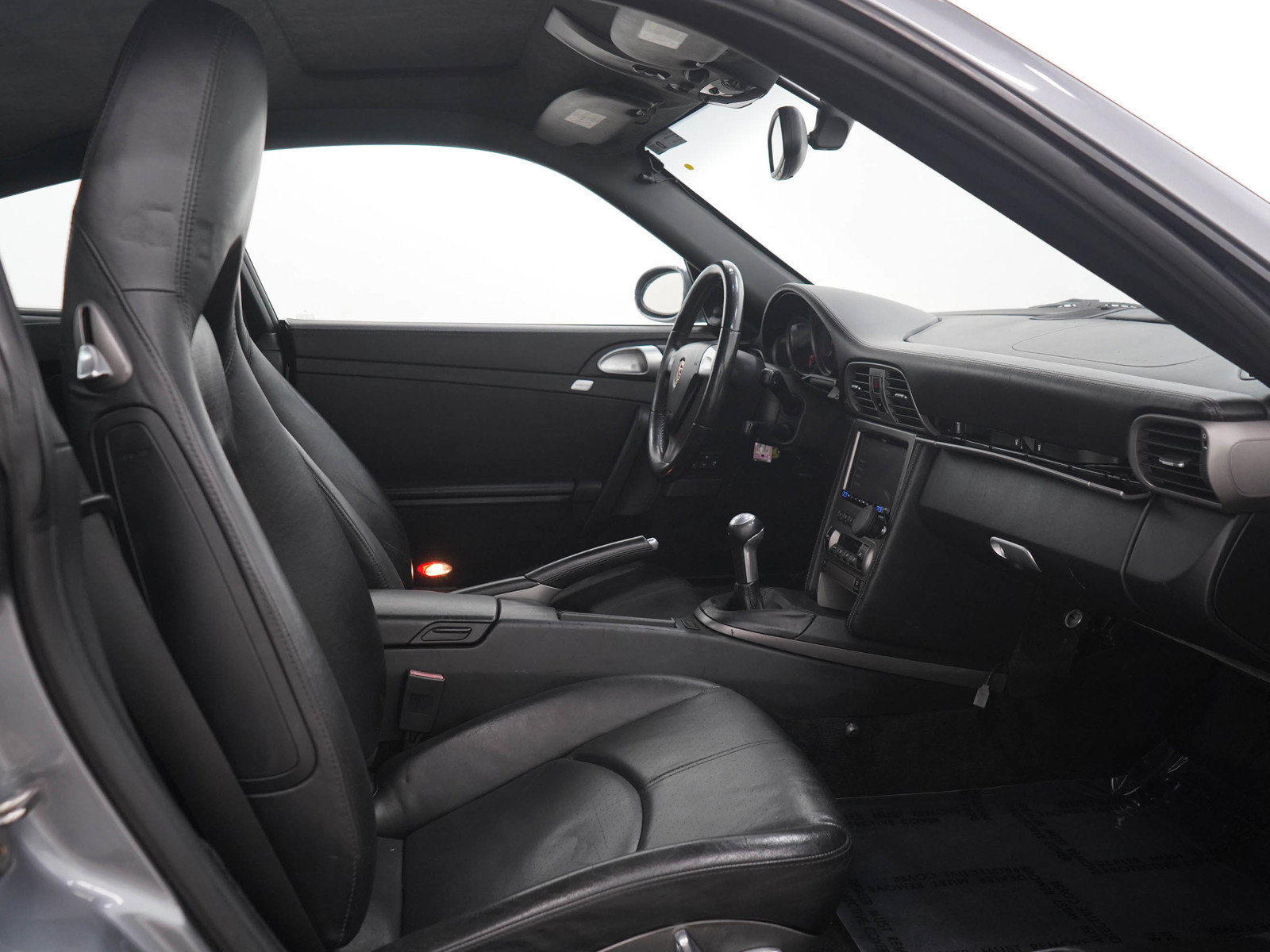Used 2006 Porsche 911 Carrera 4 AWD/4WD image 11
